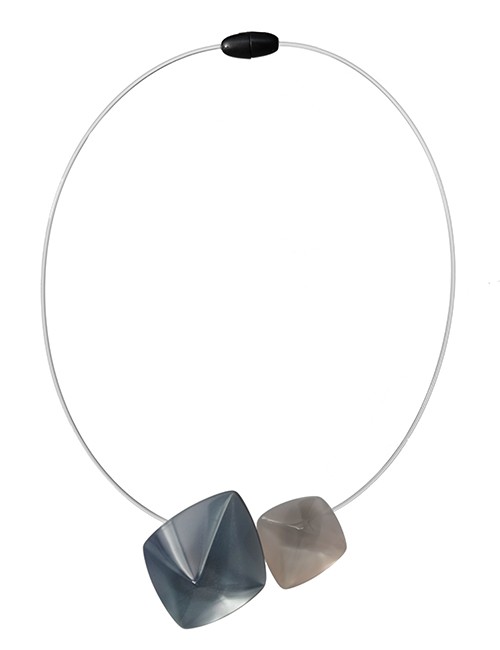 Marilyn’s French Plexiglass Necklace MX452