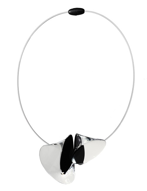 Marilyn’s French Plexiglass Necklace MX407