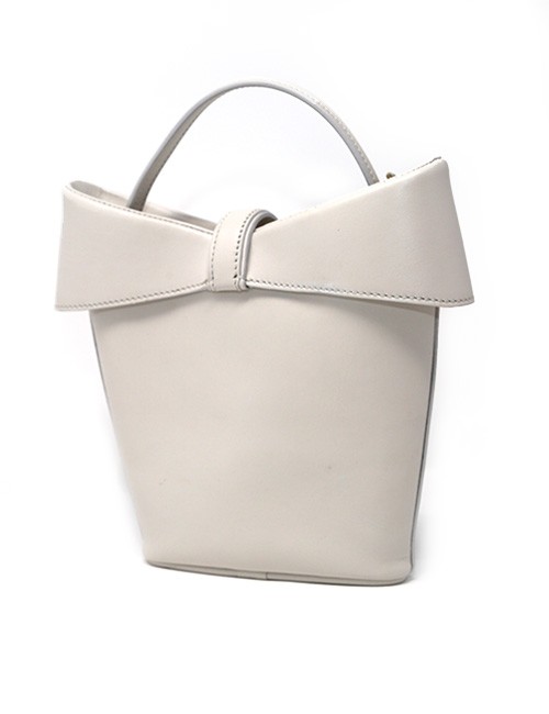 Marilyn’s Handbag-Geometric flap front, magnetic clasp stone